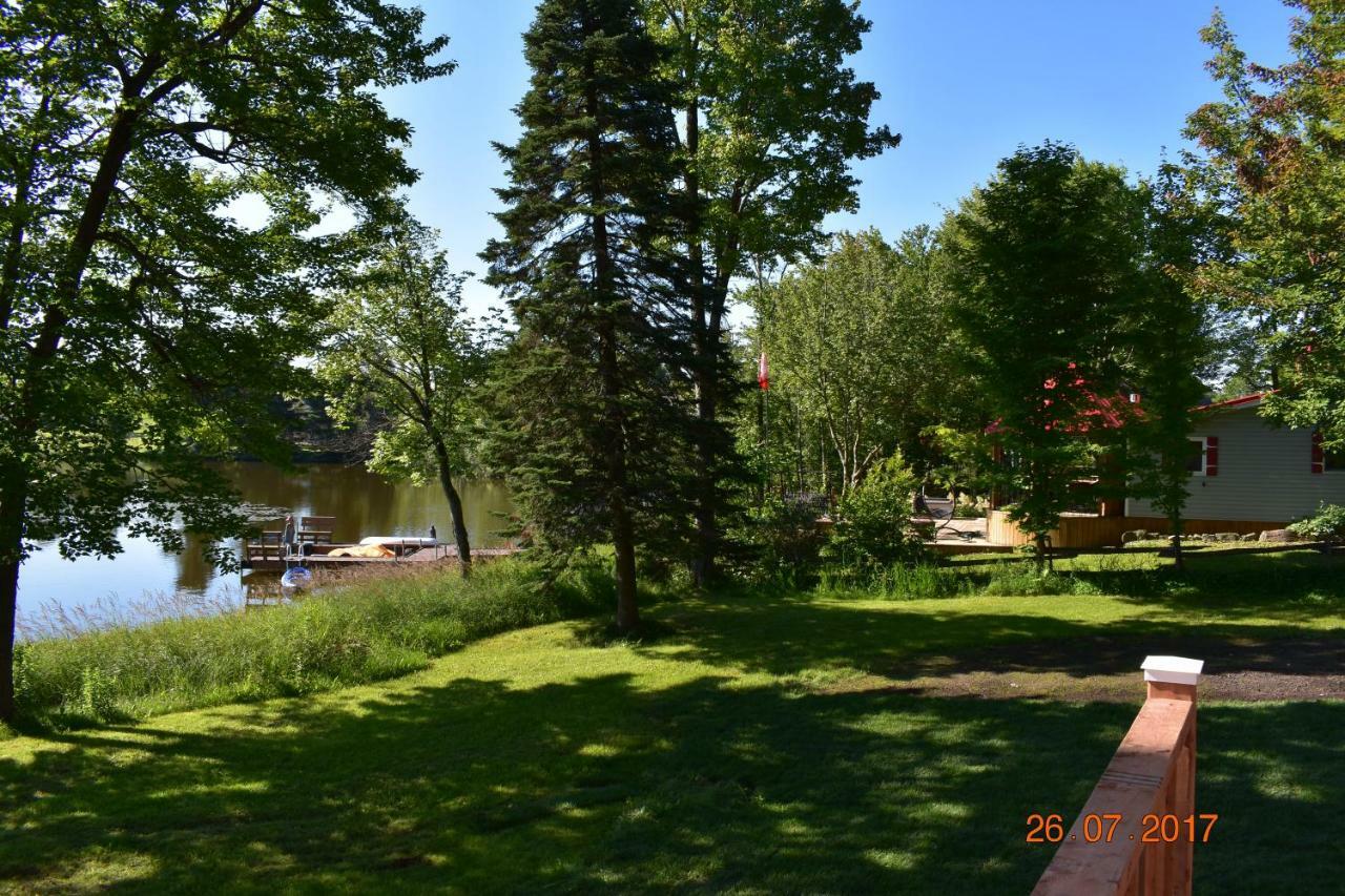 Domaine Henri-Daze Villa Saint-Pierre-Baptiste Kültér fotó